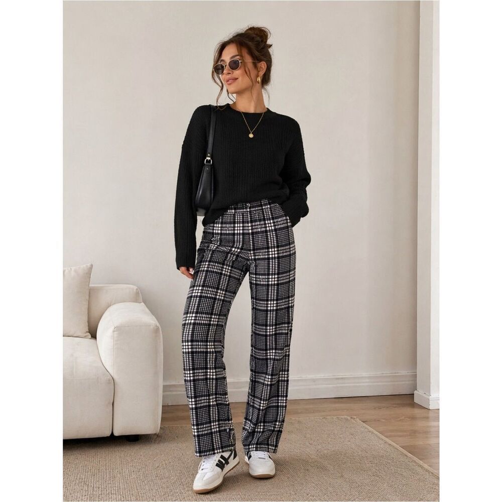 Lily Star Black & White Plaid Trousers